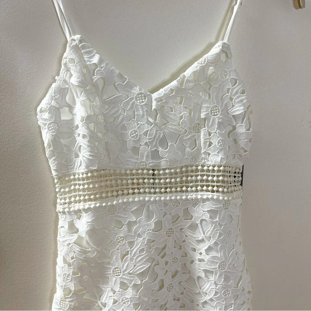 Lovers + Friends white floral lace dress XS revolve - Picture 6 of 7